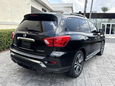 2017 Nissan Pathfinder Platinum