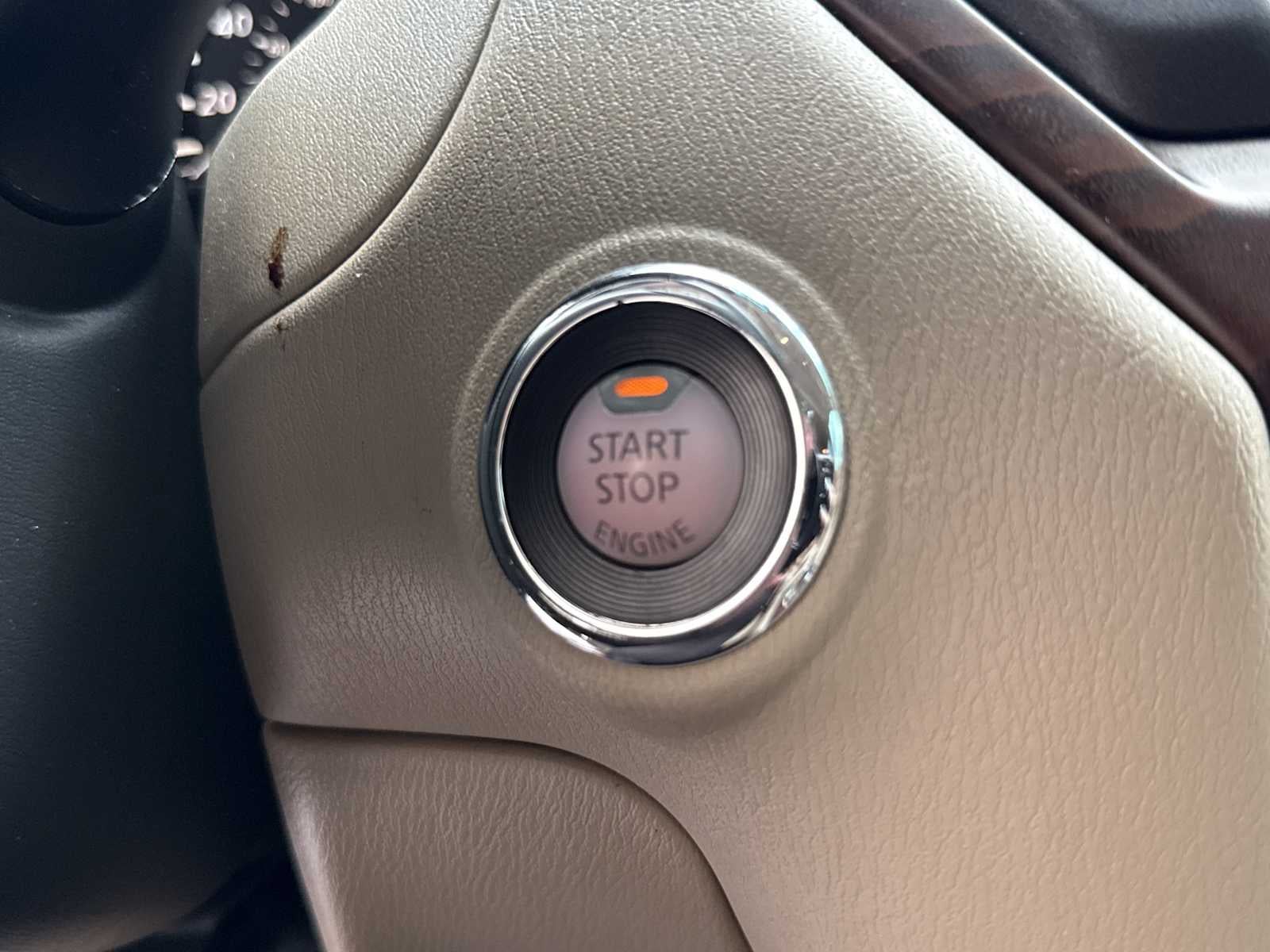 2017 Nissan Pathfinder Platinum