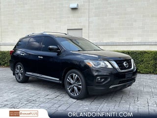 2017 Nissan Pathfinder Platinum