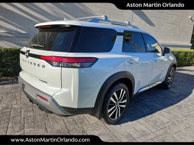 2025 Nissan Pathfinder Platinum