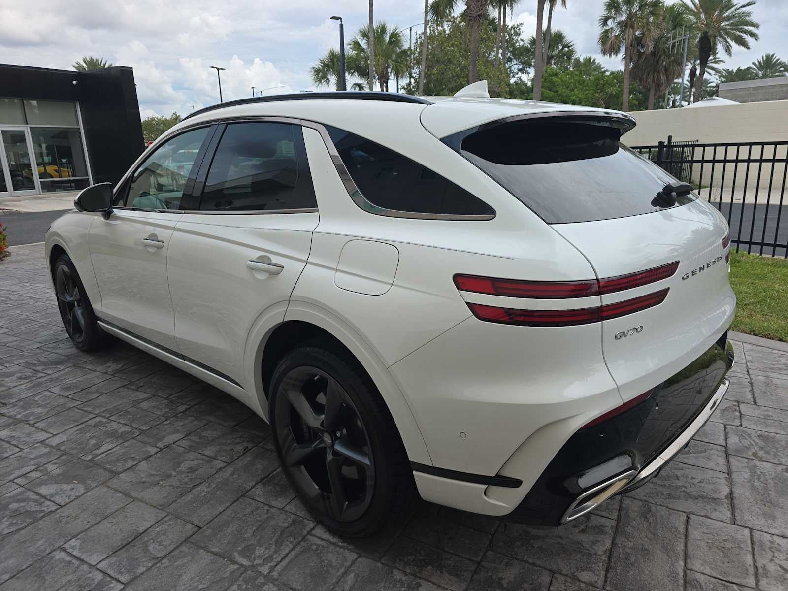 2026 Genesis GV70 2.5T Sport Prestige