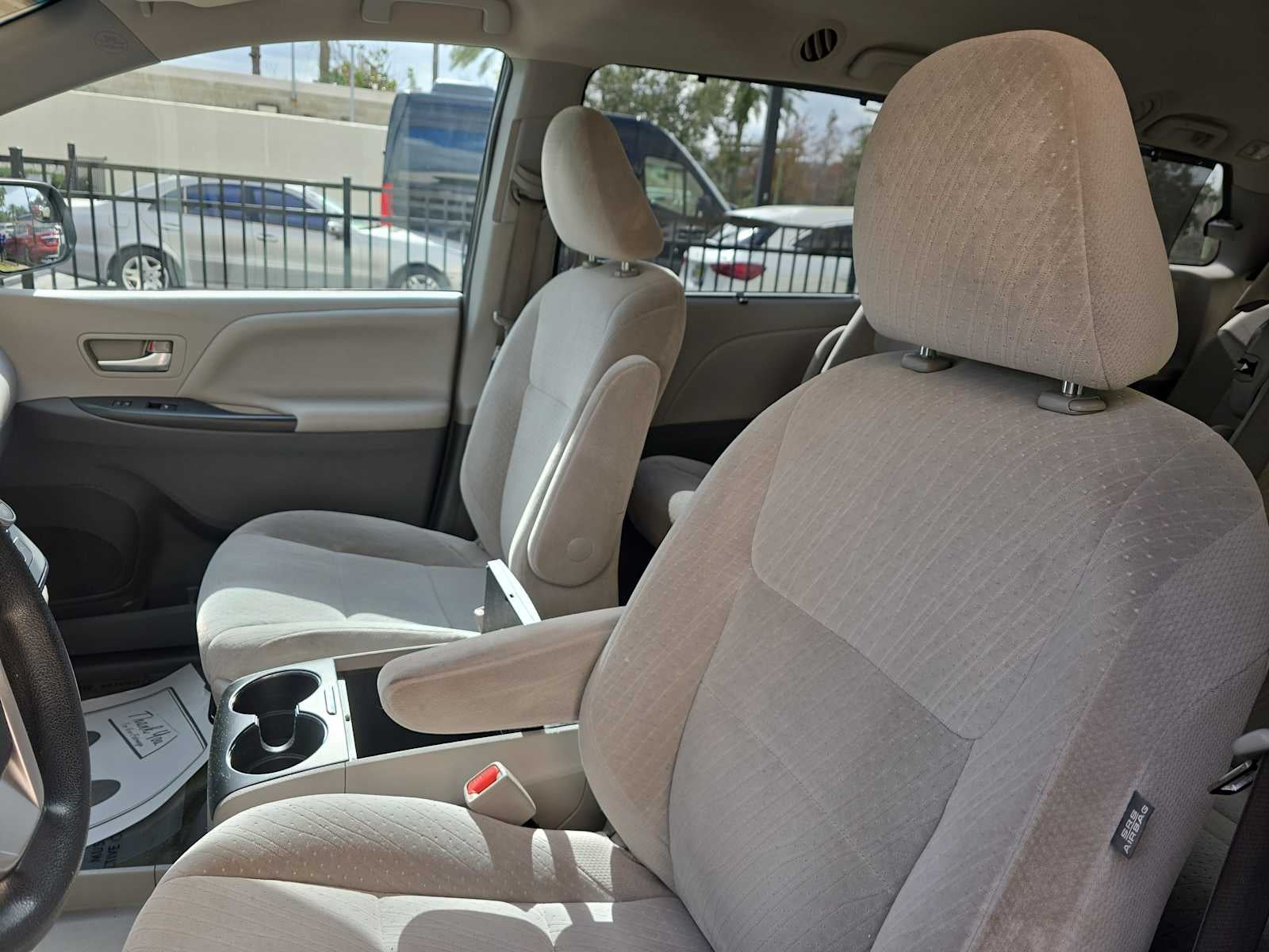 2016 Toyota Sienna LE