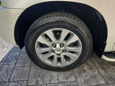 2014 Toyota Sequoia Limited