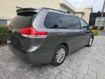 2014 Toyota Sienna XLE