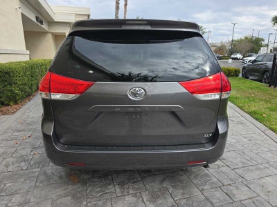 2014 Toyota Sienna XLE