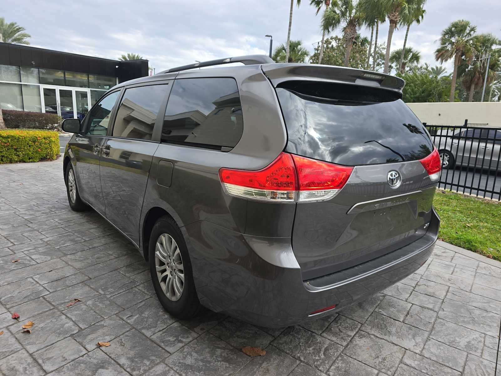 2014 Toyota Sienna XLE
