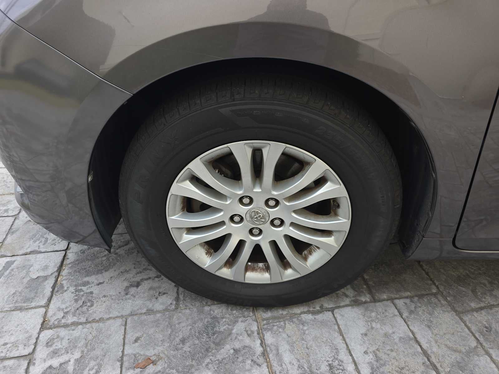 2014 Toyota Sienna XLE