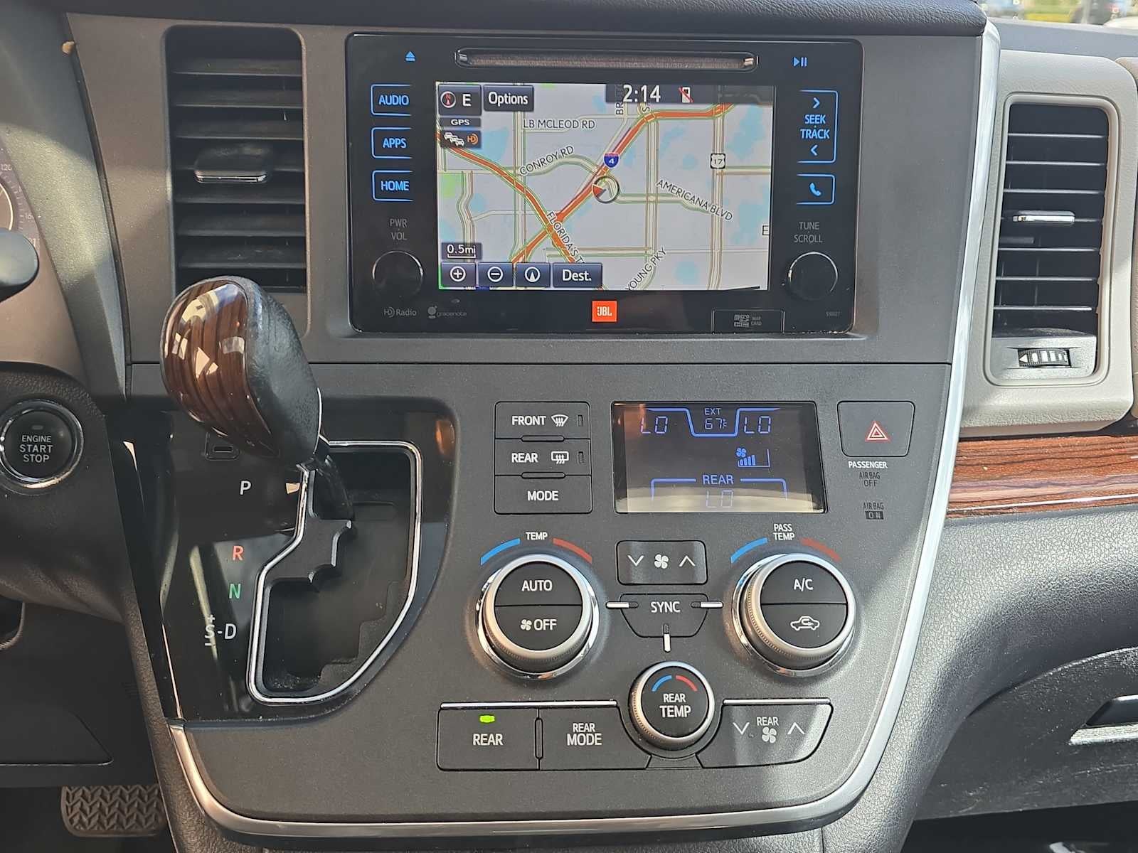 2015 Toyota Sienna Ltd