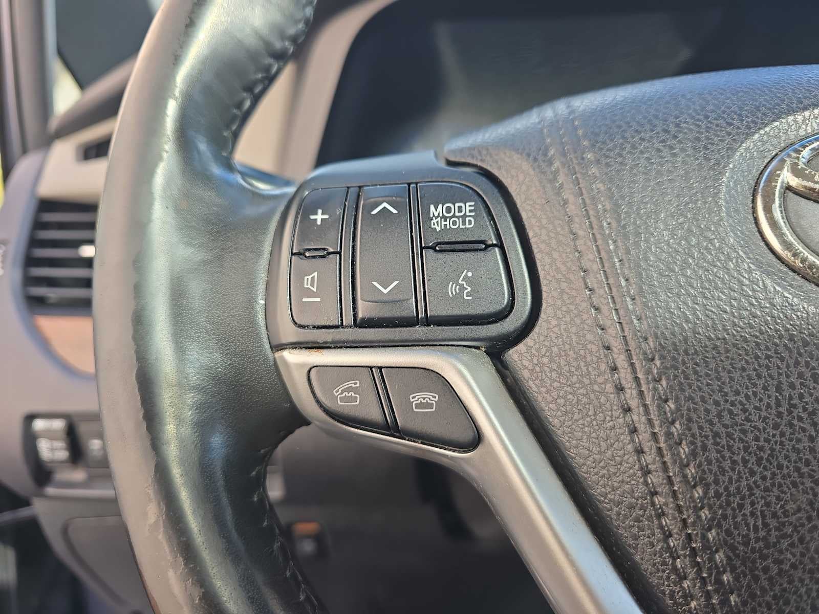 2015 Toyota Sienna Ltd