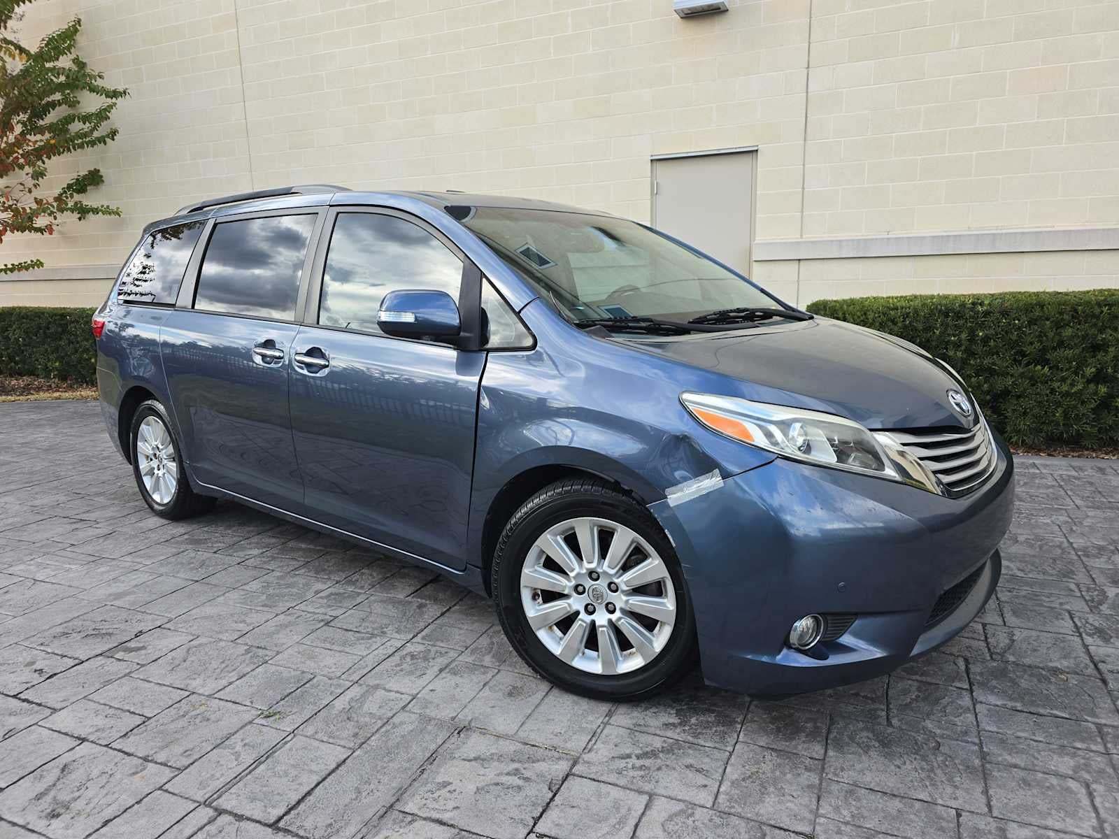 2015 Toyota Sienna Ltd