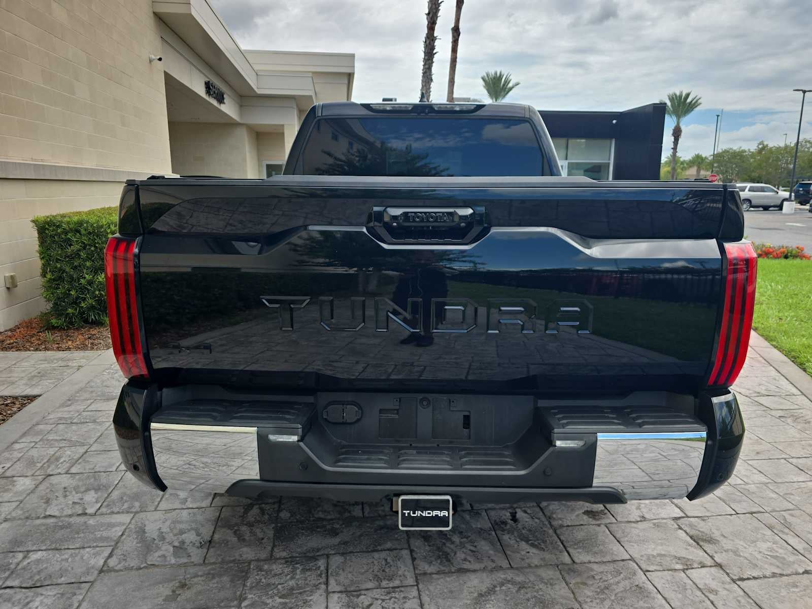 2022 Toyota Tundra SR5