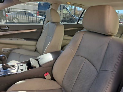 2015 INFINITI Q40 4dr Sdn RWD