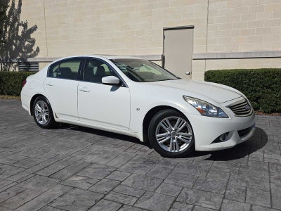 2015 INFINITI Q40 4dr Sdn RWD