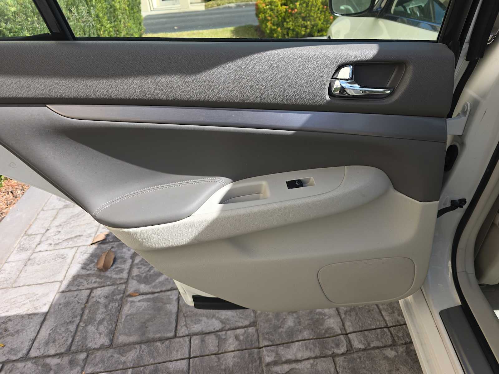 2015 INFINITI Q40 4dr Sdn RWD