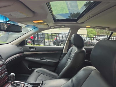 2013 INFINITI G37 Sedan x