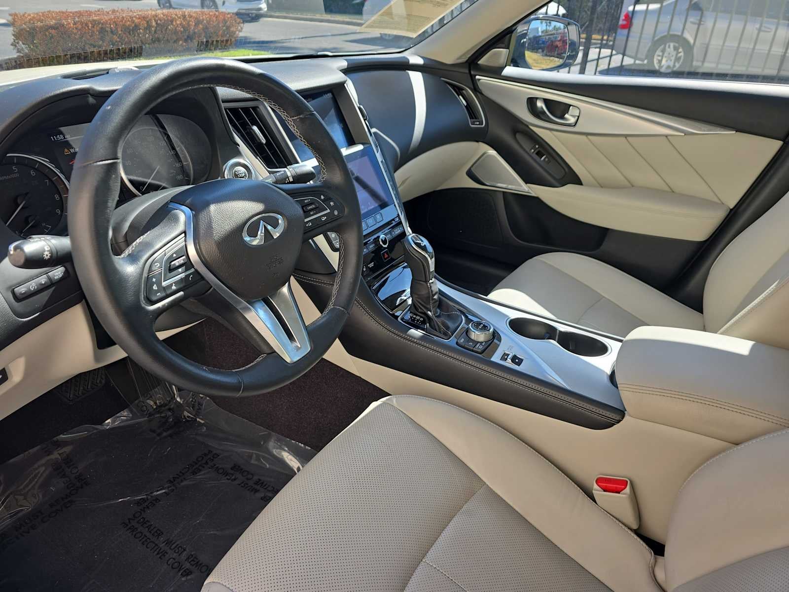 2023 INFINITI Q50 LUXE