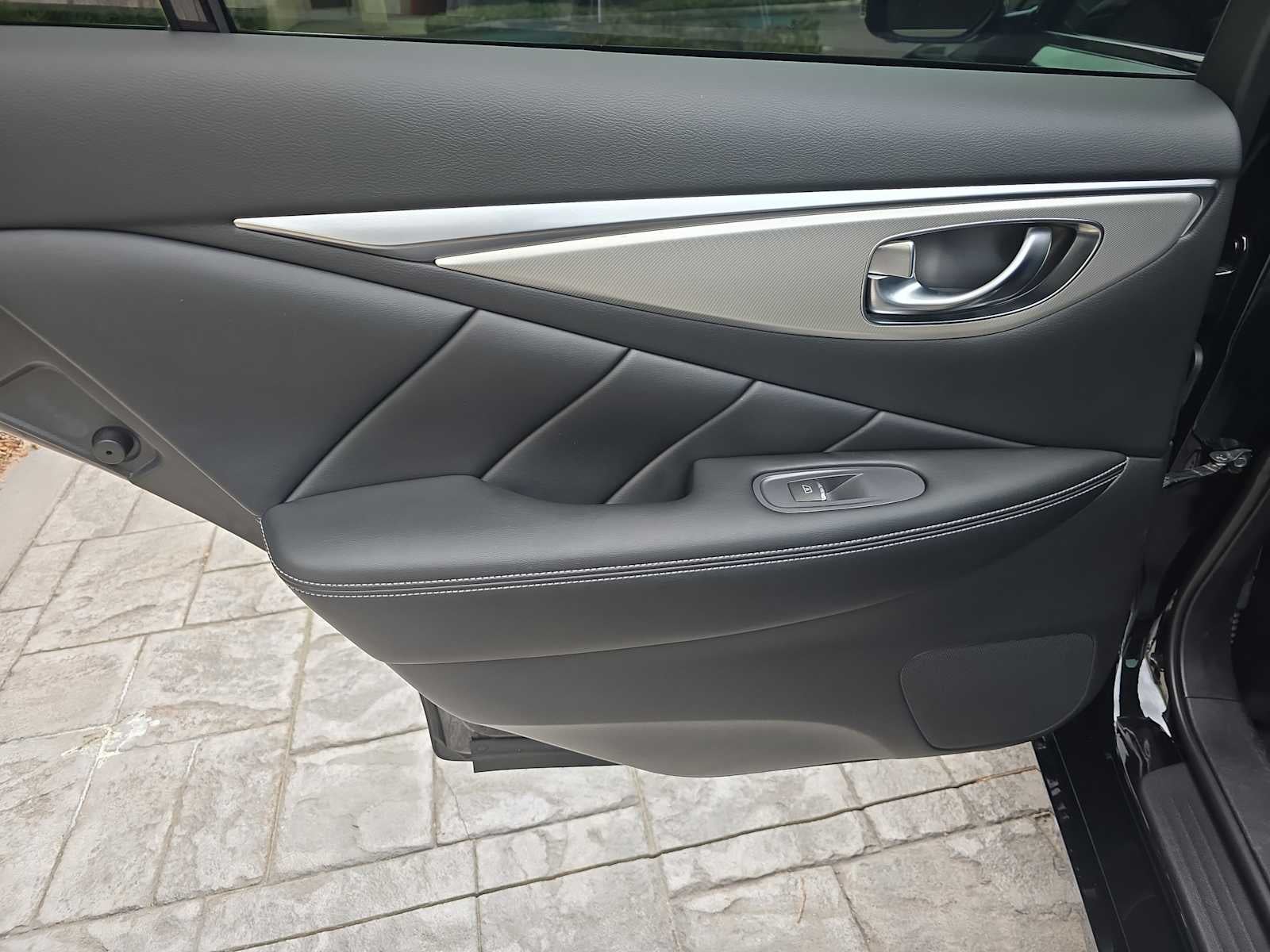2023 INFINITI Q50 LUXE
