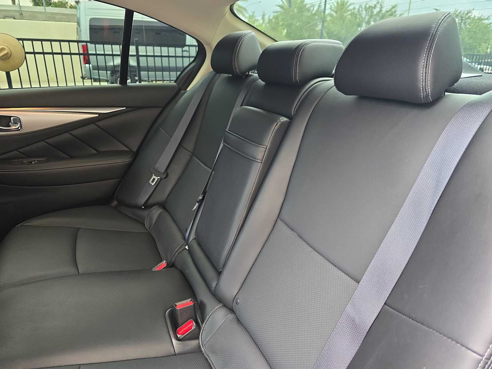 2023 INFINITI Q50 LUXE