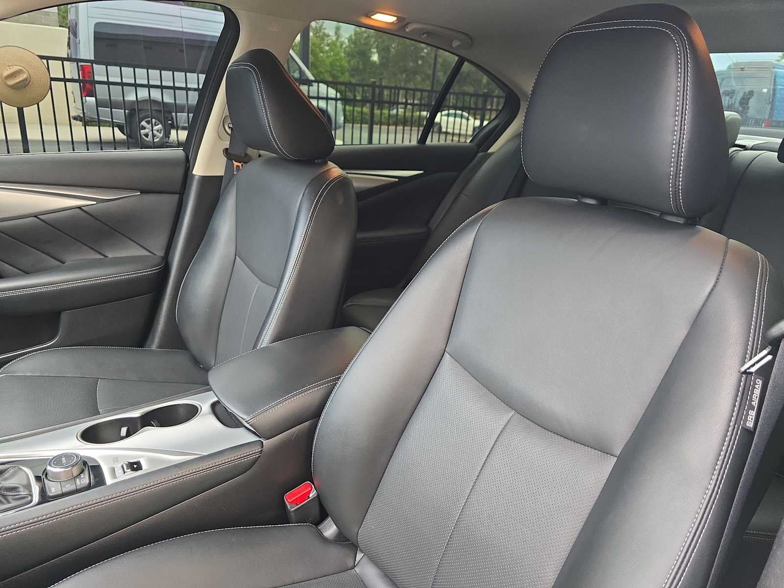 2023 INFINITI Q50 LUXE