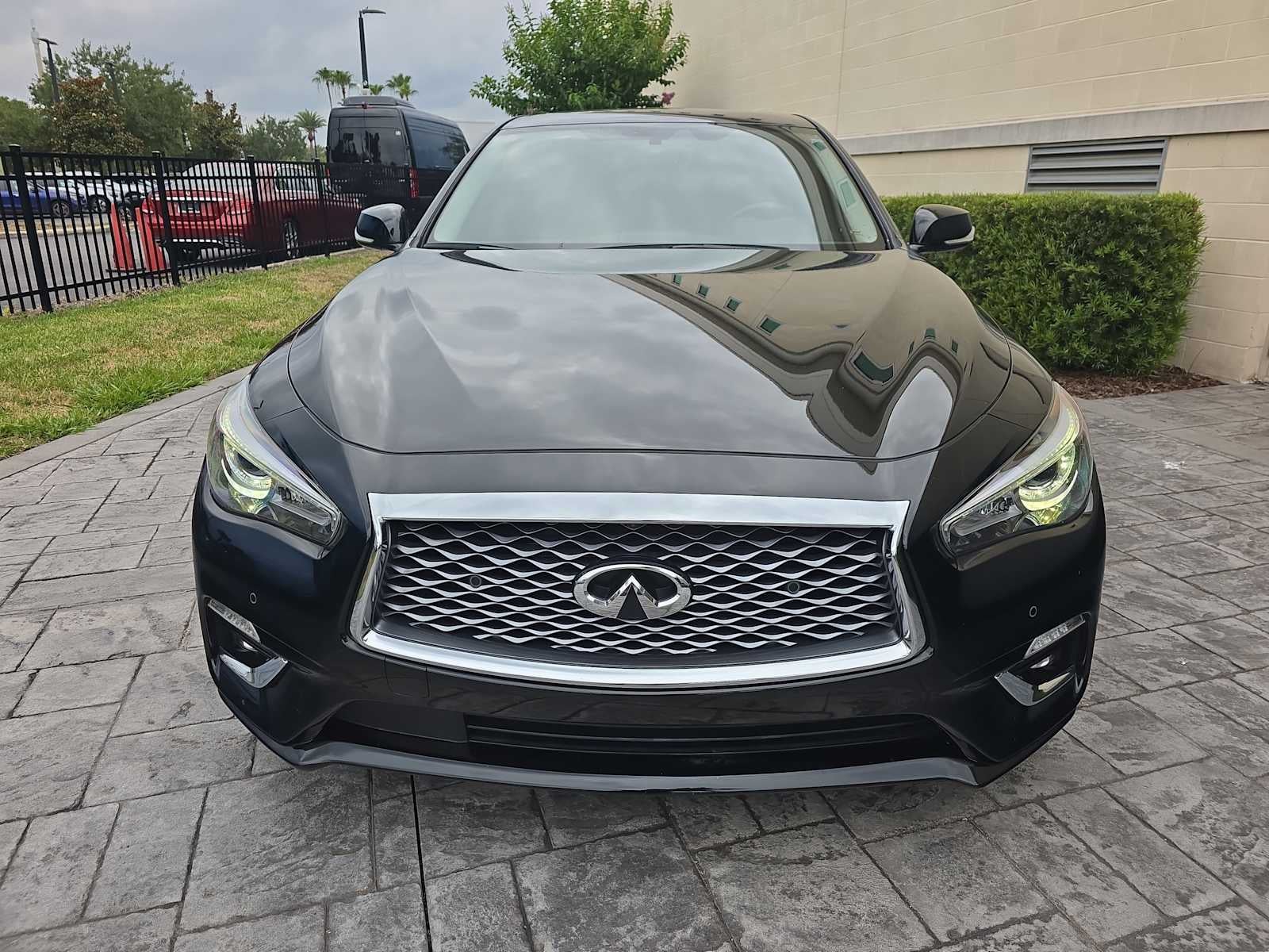 2023 INFINITI Q50 LUXE