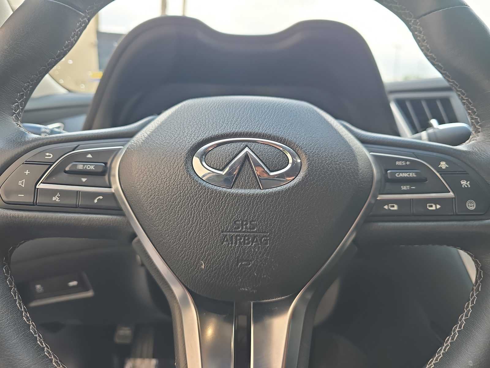 2023 INFINITI Q50 LUXE