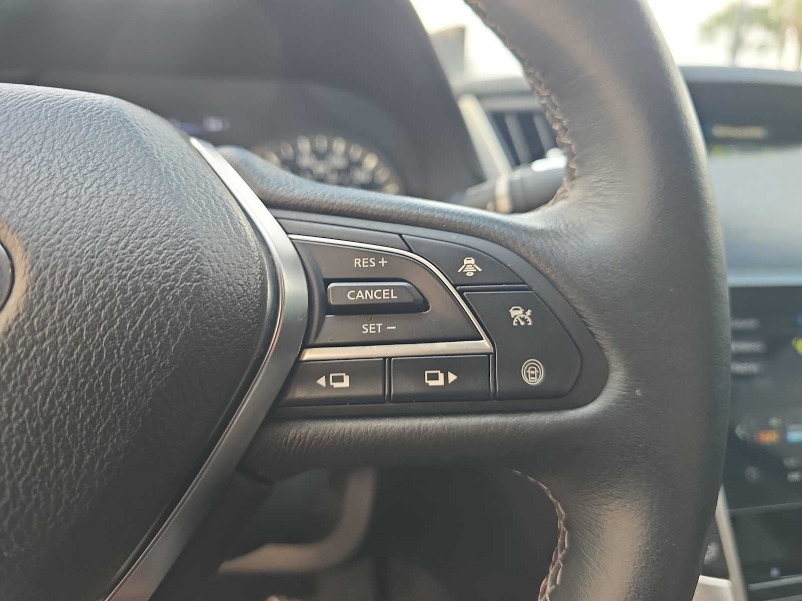 2023 INFINITI Q50 LUXE