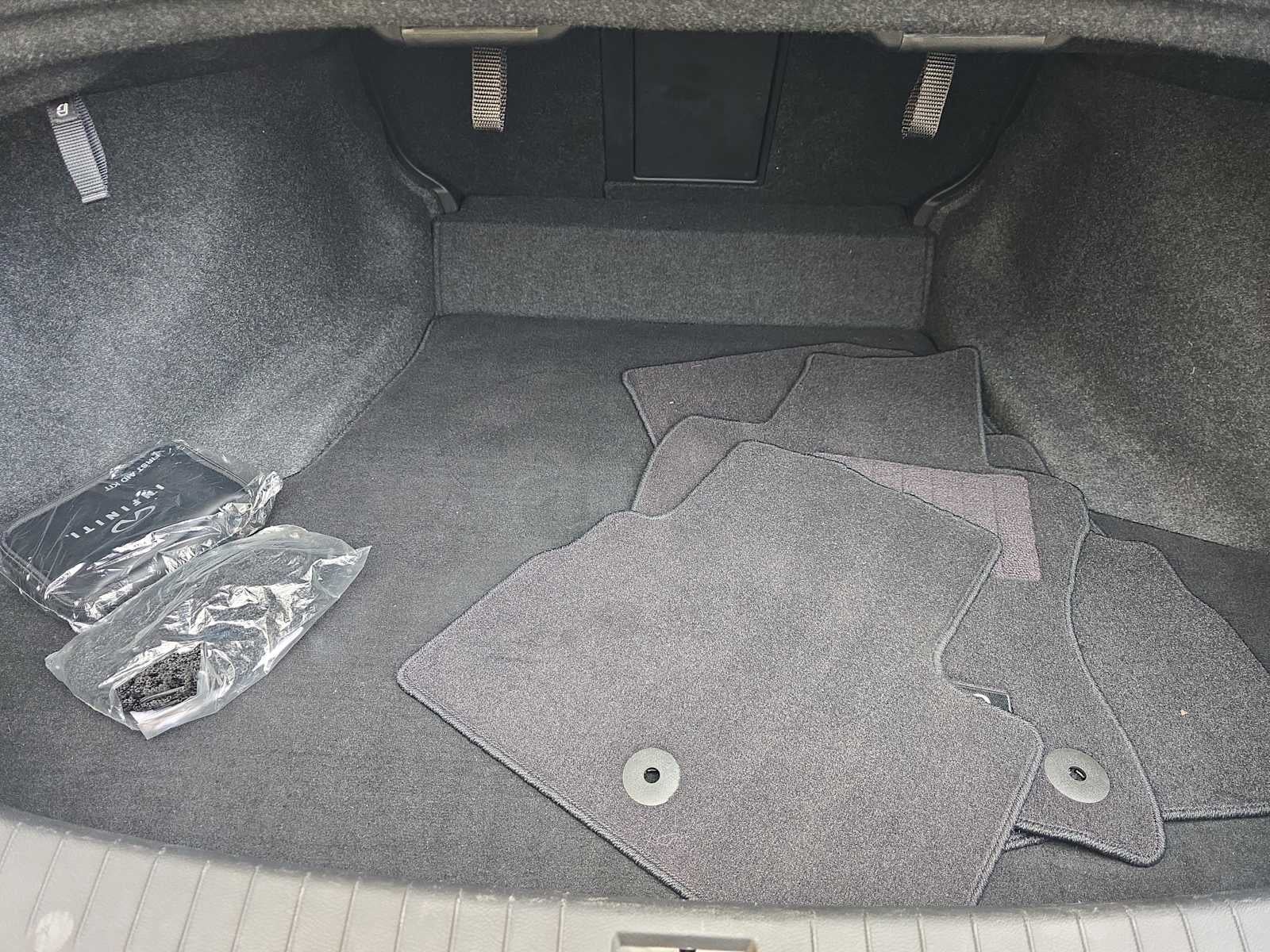 2023 INFINITI Q50 LUXE