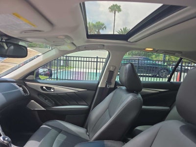 2023 INFINITI Q50 LUXE