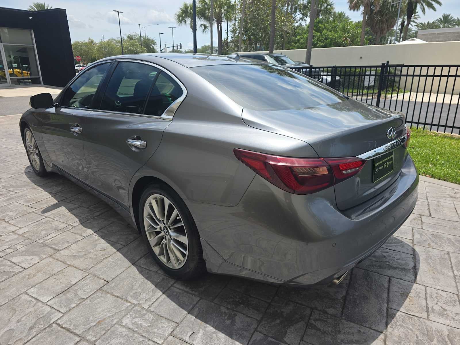 2023 INFINITI Q50 LUXE