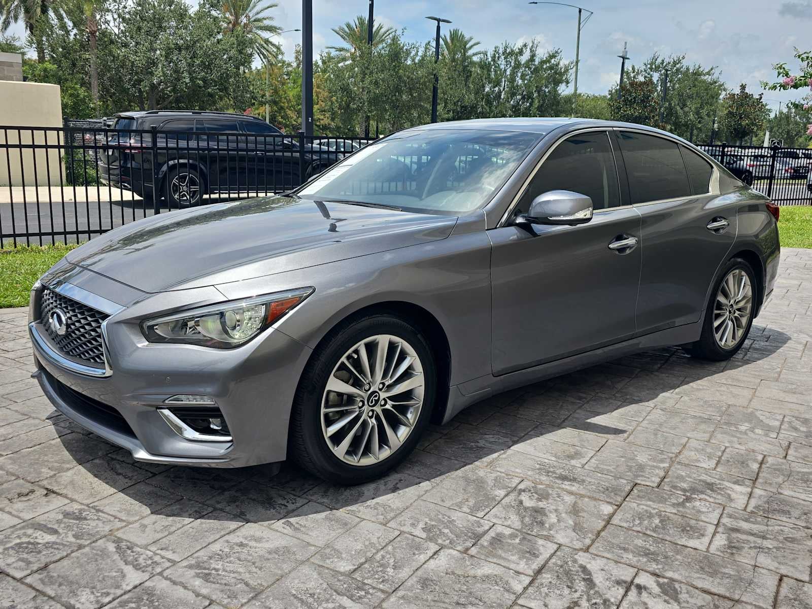 2023 INFINITI Q50 LUXE