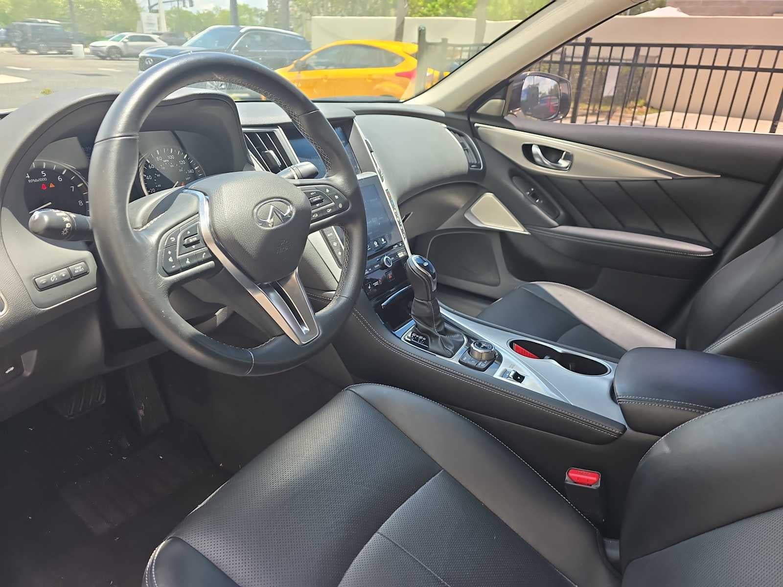 2023 INFINITI Q50 LUXE