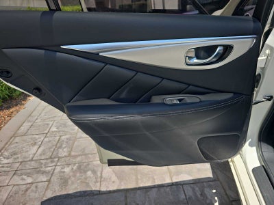 2023 INFINITI Q50 LUXE