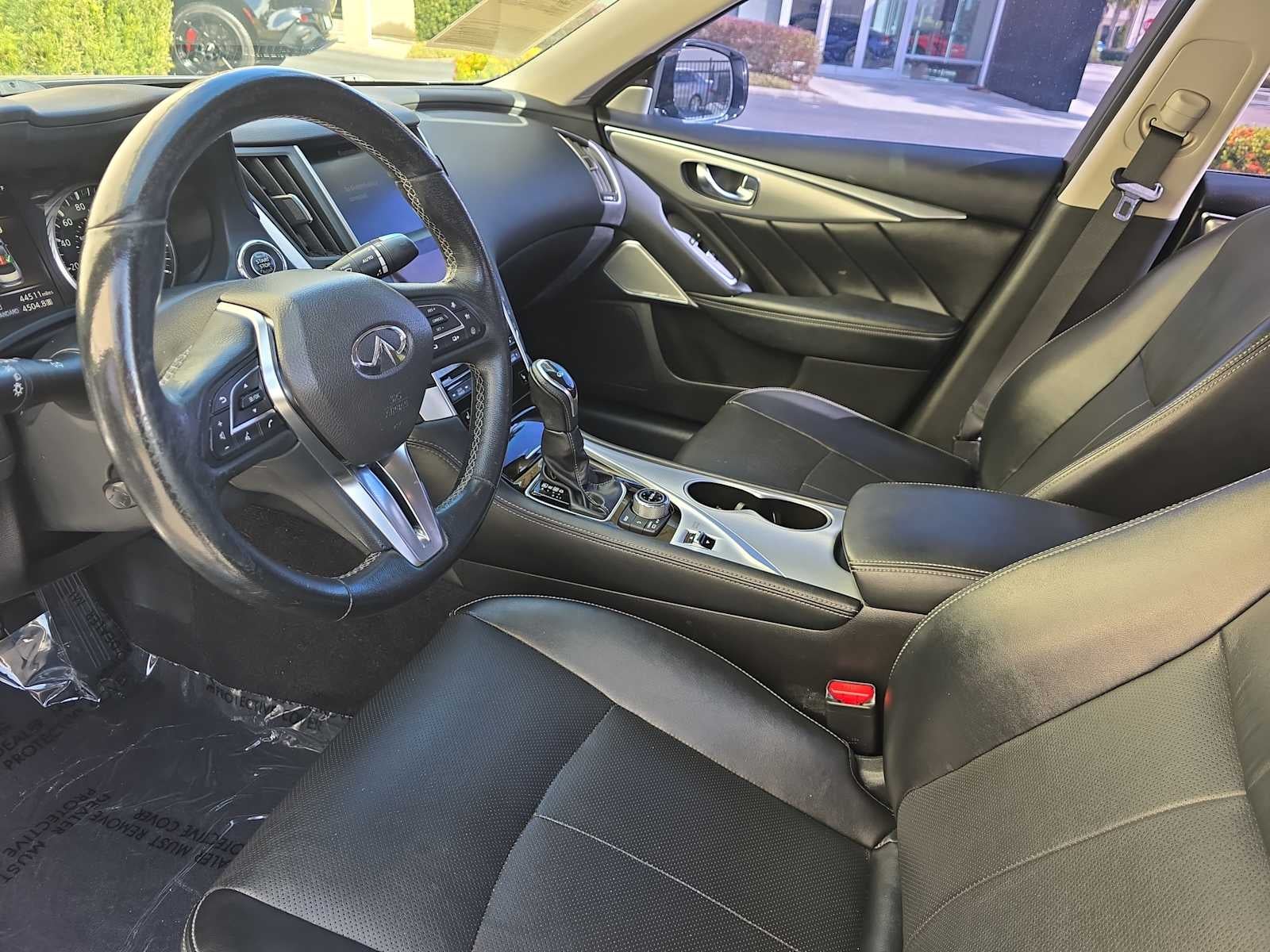 2023 INFINITI Q50 LUXE