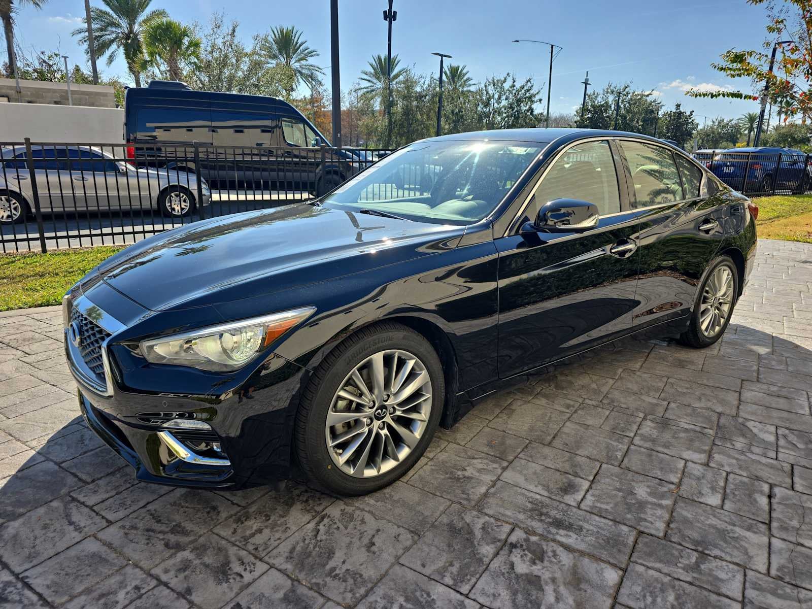 2023 INFINITI Q50 LUXE