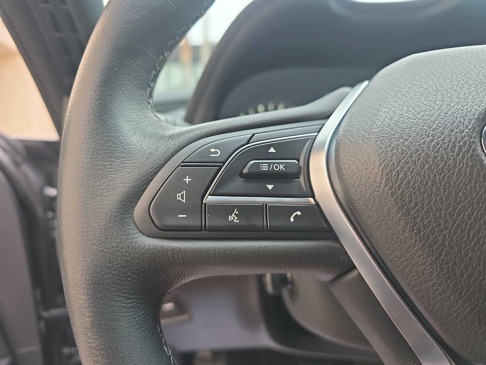 2023 INFINITI Q50 SENSORY