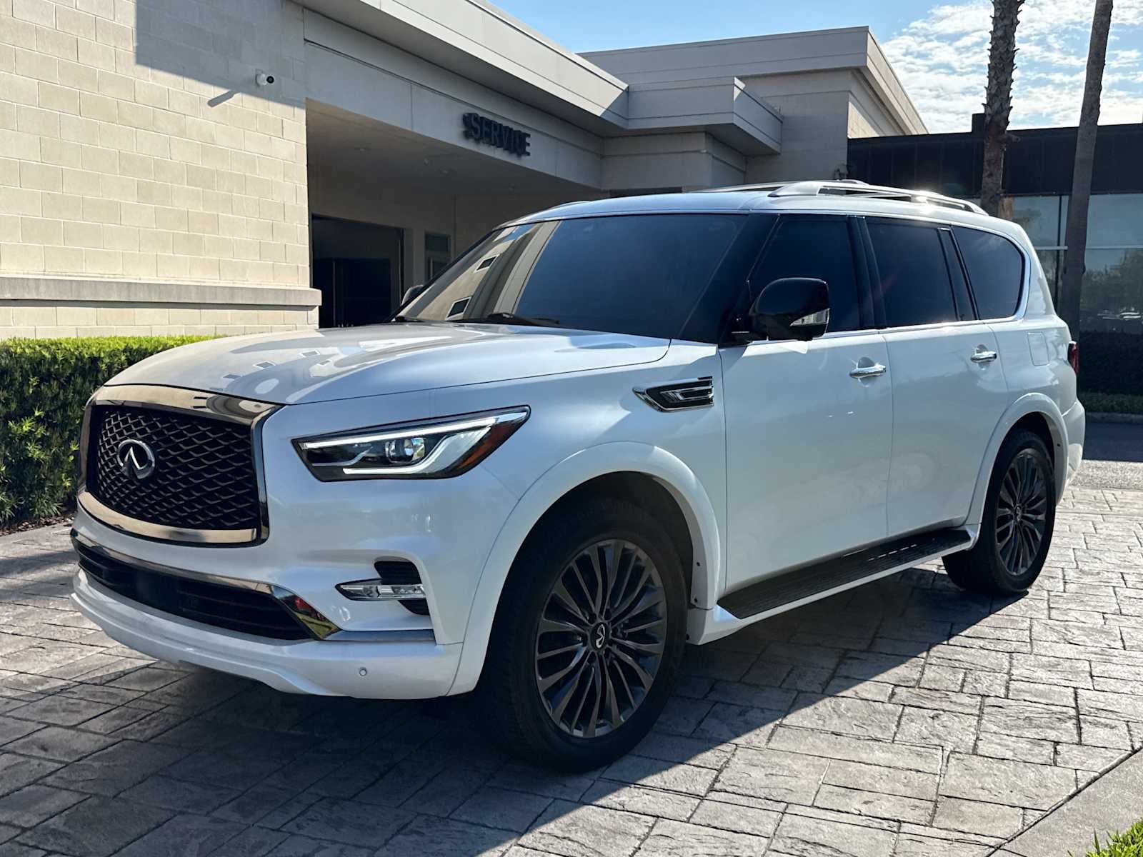 2024 INFINITI QX80 PREMIUM SELECT
