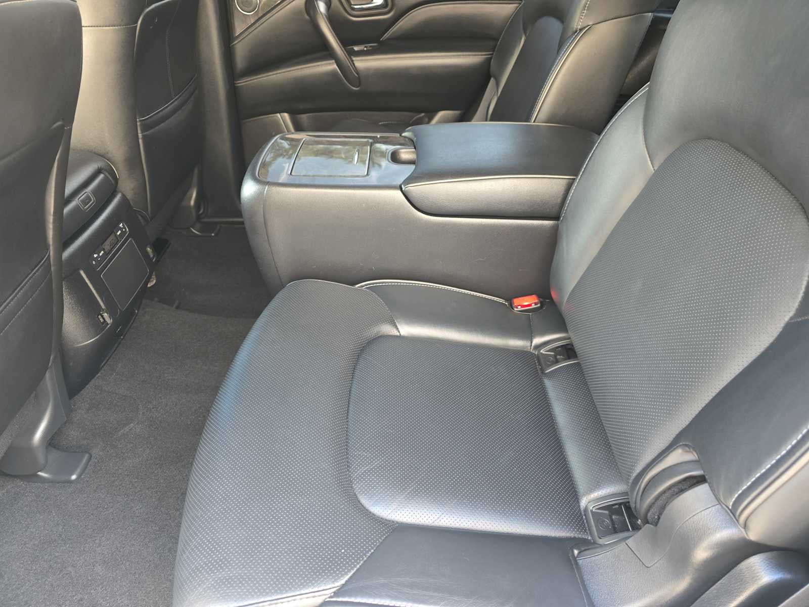 2021 INFINITI QX80 LUXE