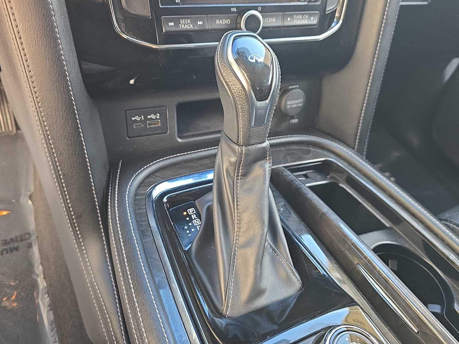 2021 INFINITI QX80 LUXE