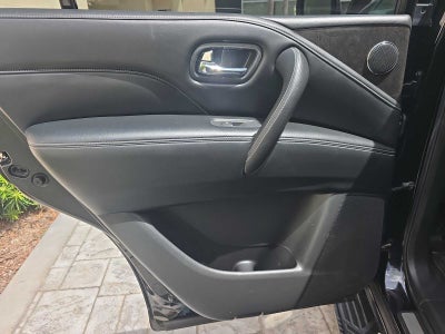 2021 INFINITI QX80 LUXE