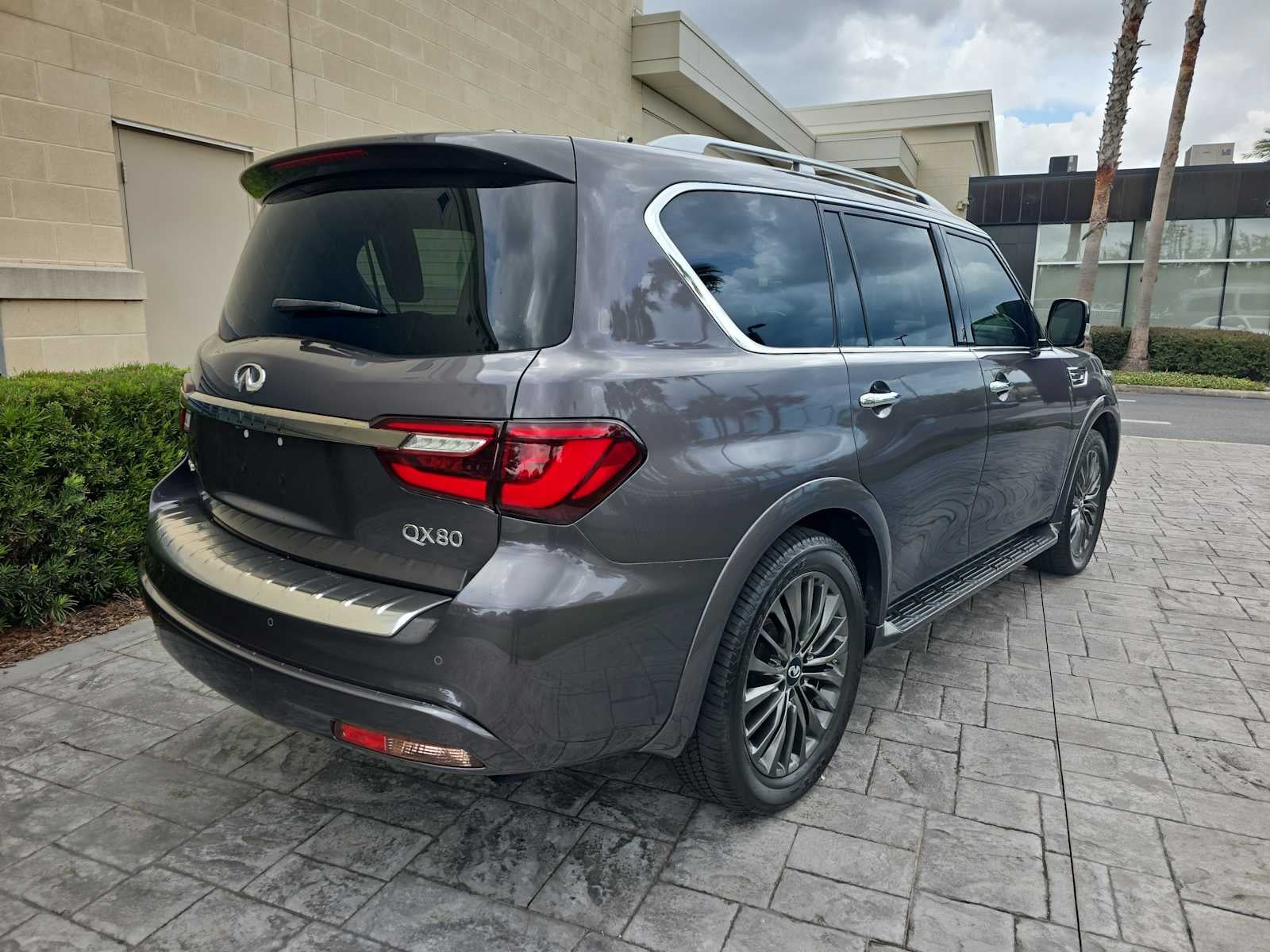 2023 INFINITI QX80 PREMIUM SELECT