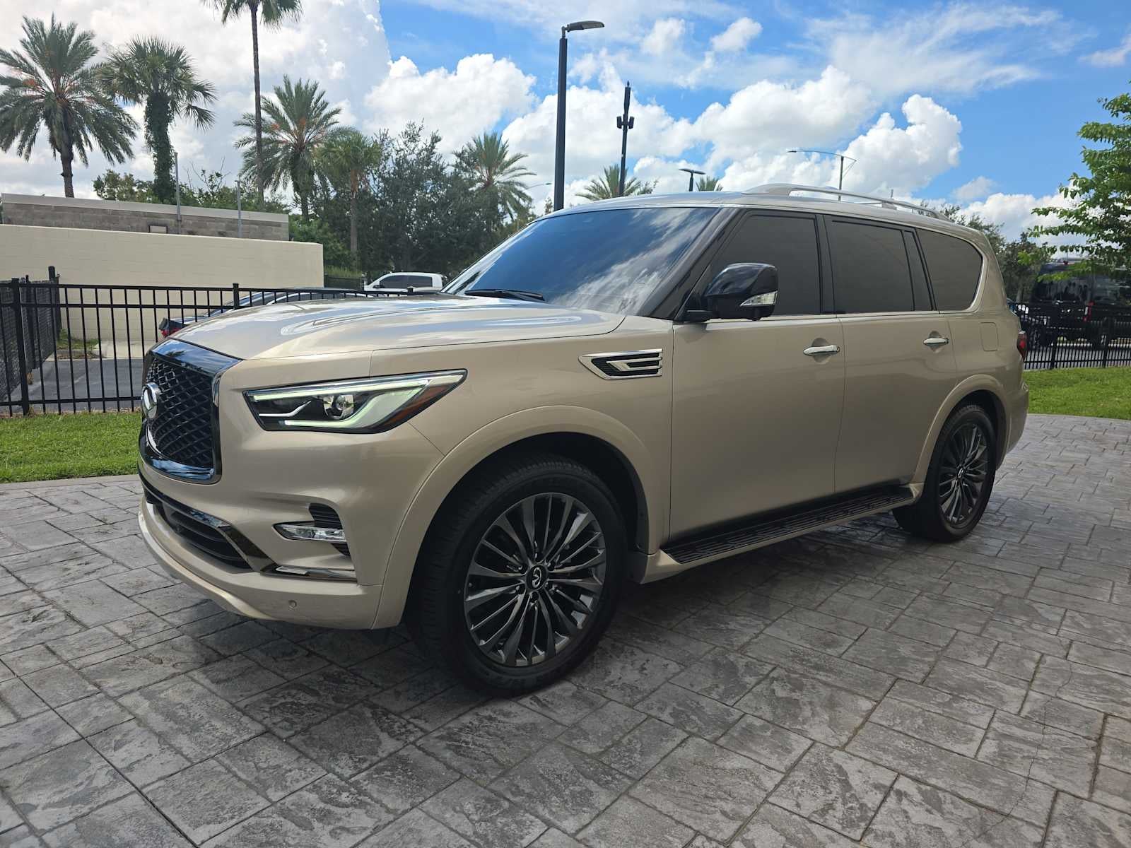 2023 INFINITI QX80 PREMIUM SELECT