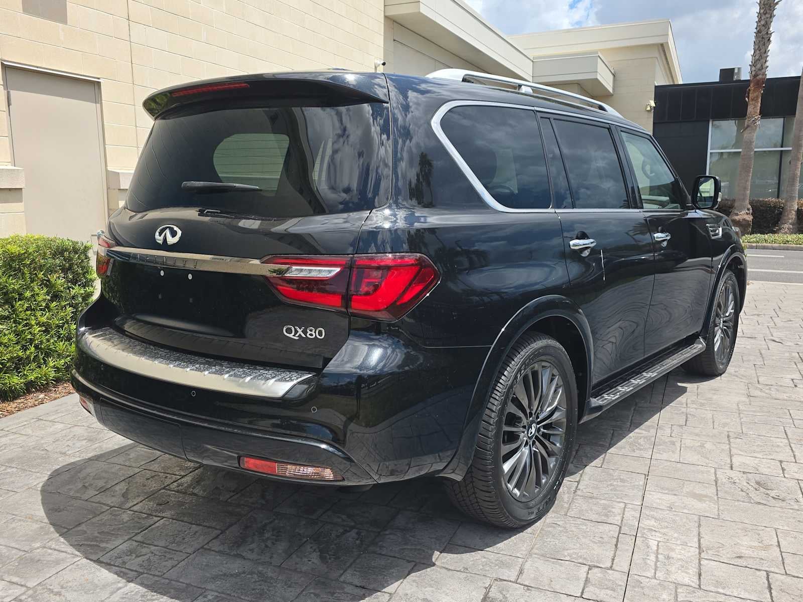 2023 INFINITI QX80 PREMIUM SELECT