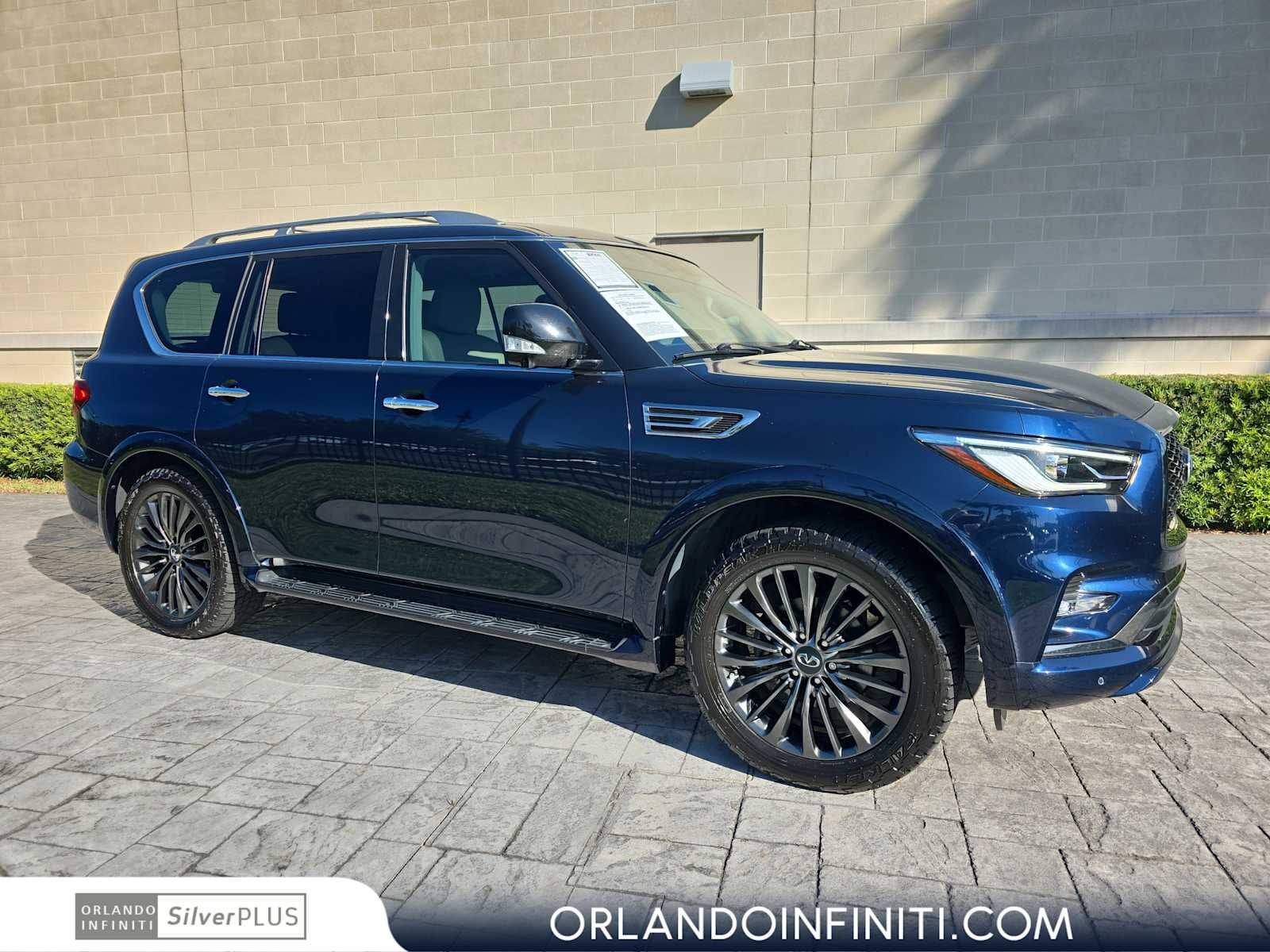 2023 INFINITI QX80