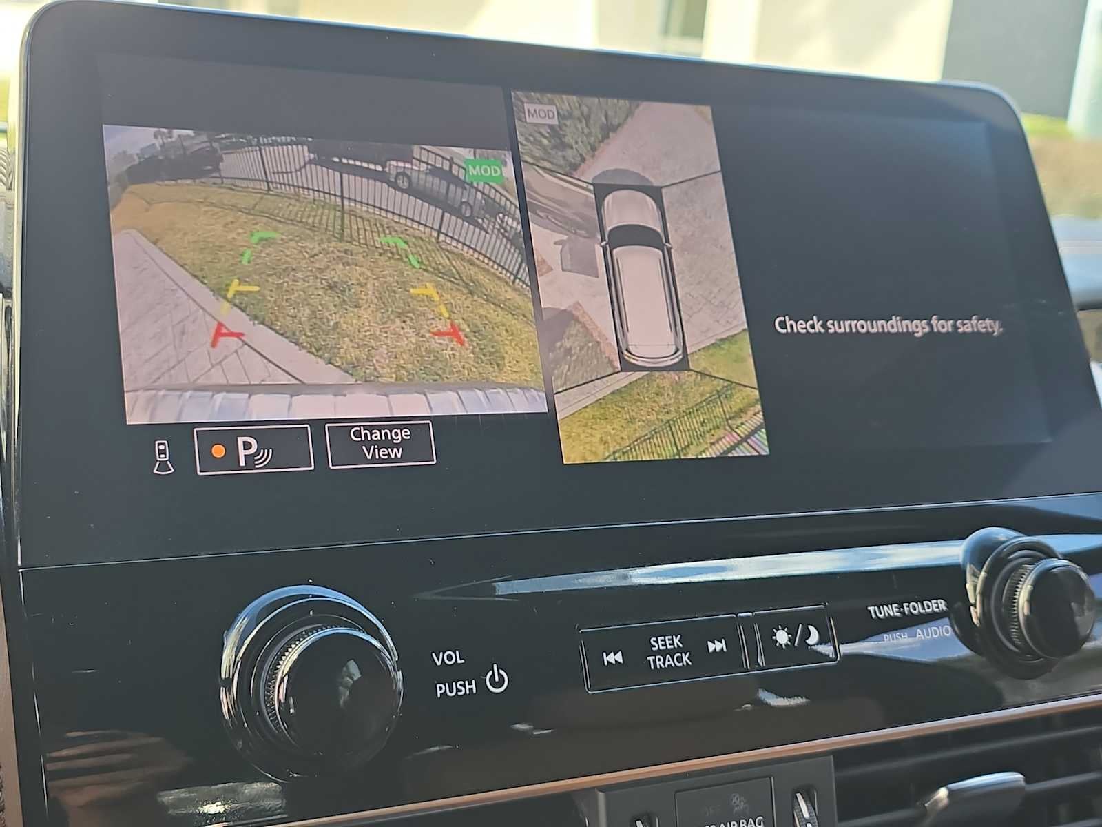 2024 INFINITI QX80 SENSORY