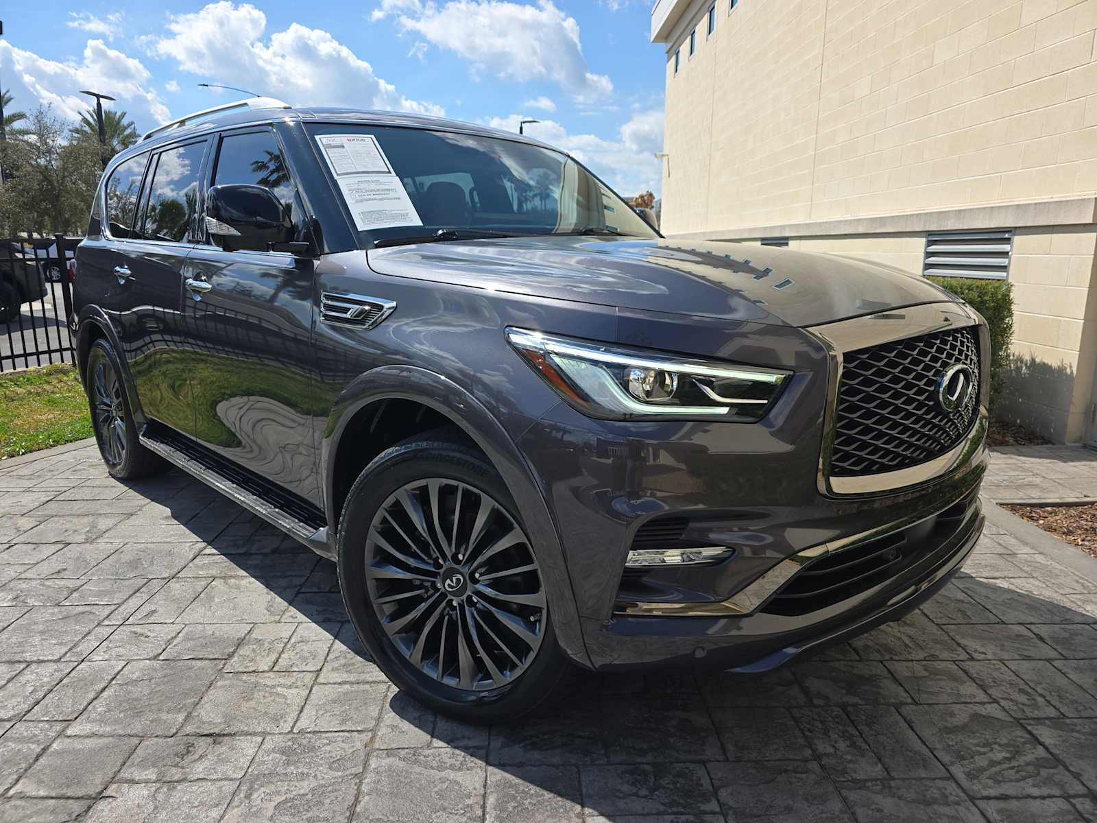 2024 INFINITI QX80 SENSORY