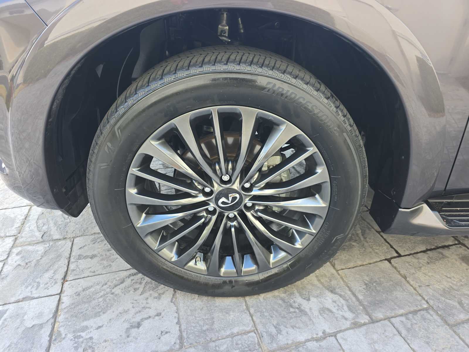 2024 INFINITI QX80 SENSORY