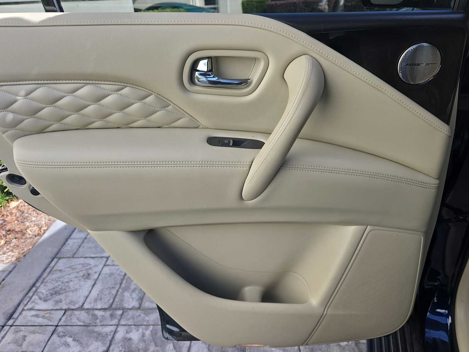 2024 INFINITI QX80 SENSORY