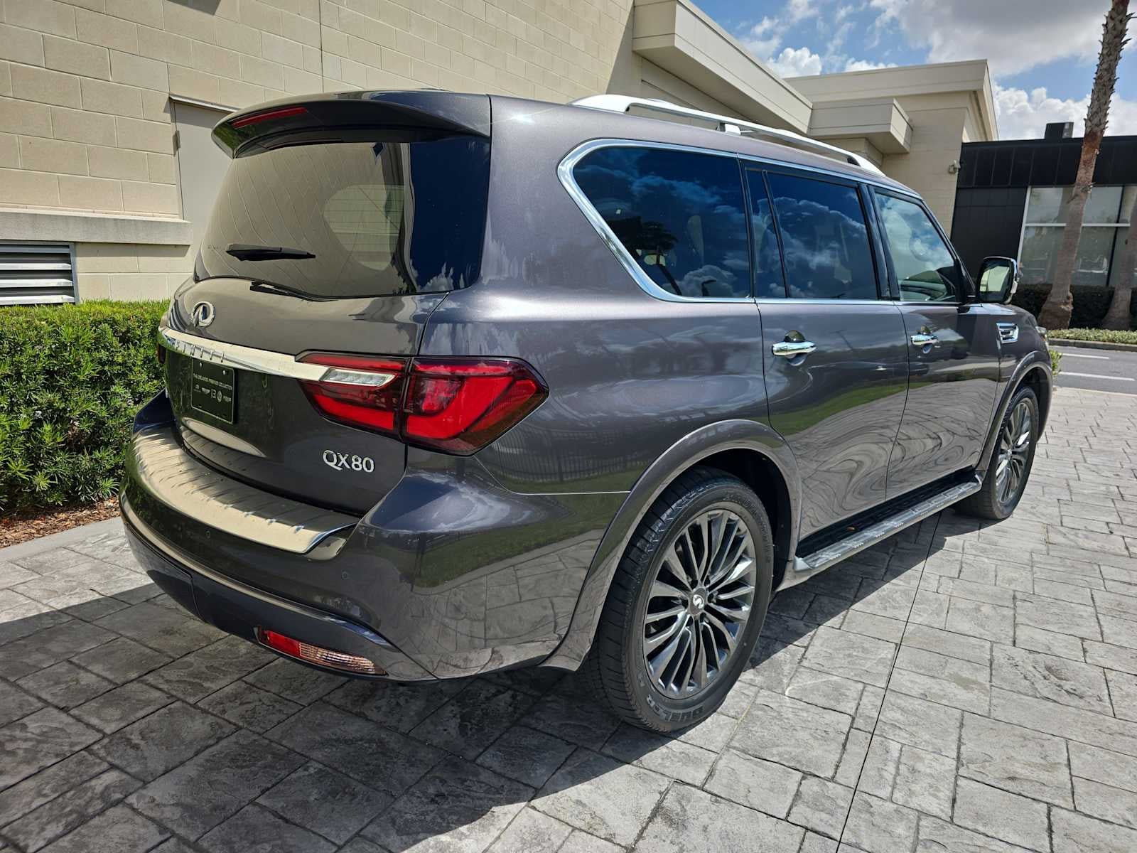 2024 INFINITI QX80 SENSORY