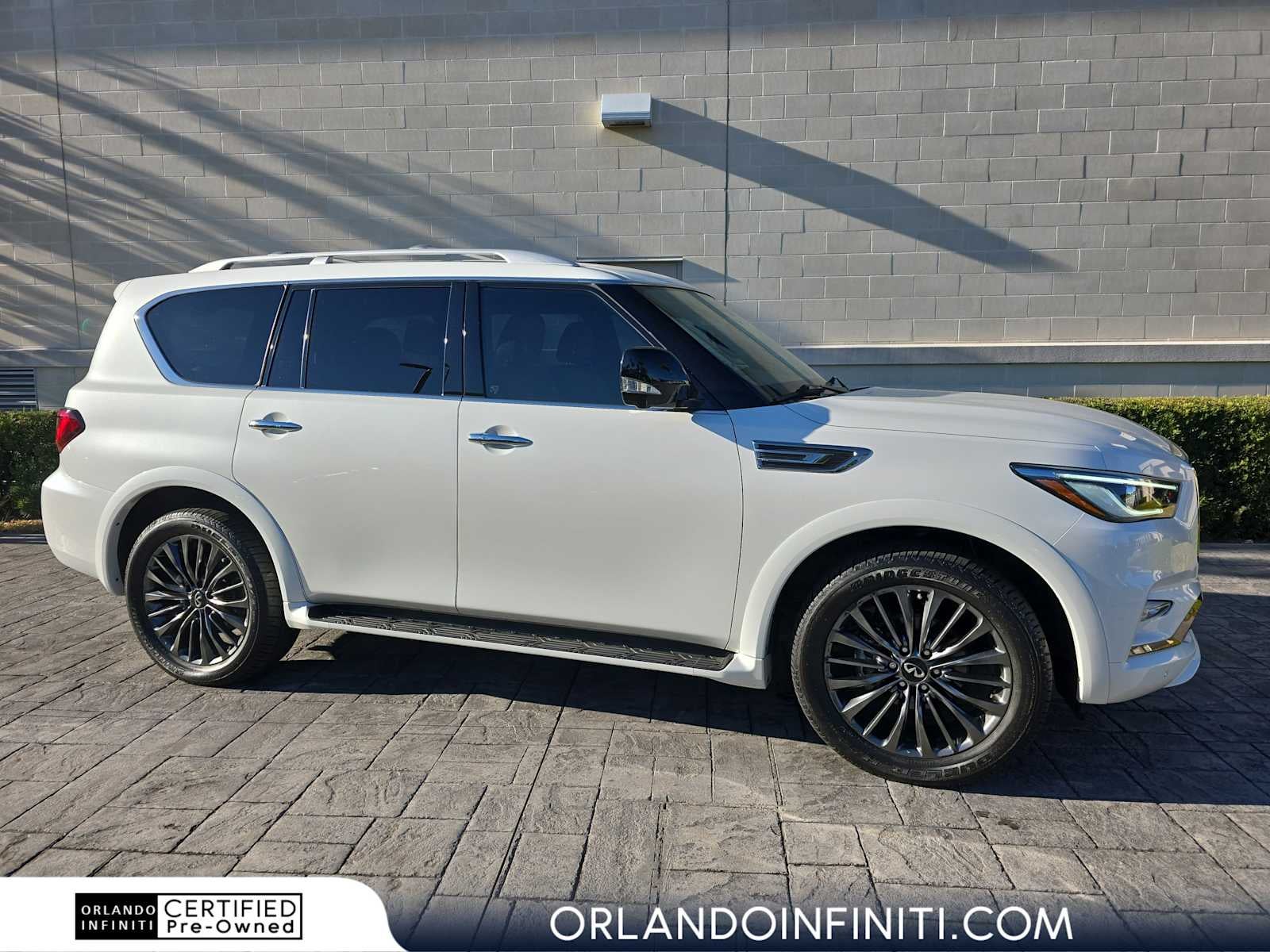 2024 INFINITI QX80 SENSORY