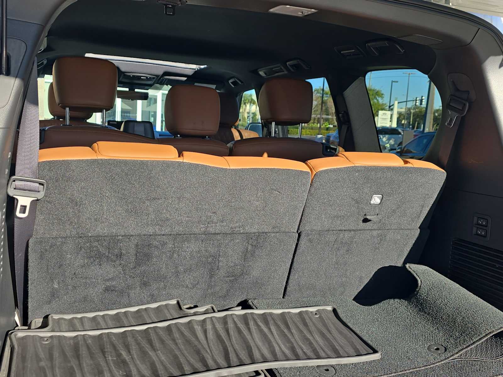 2024 INFINITI QX80 SENSORY